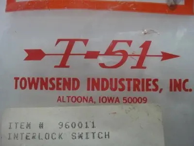 NEW TOWNSEND T-960011