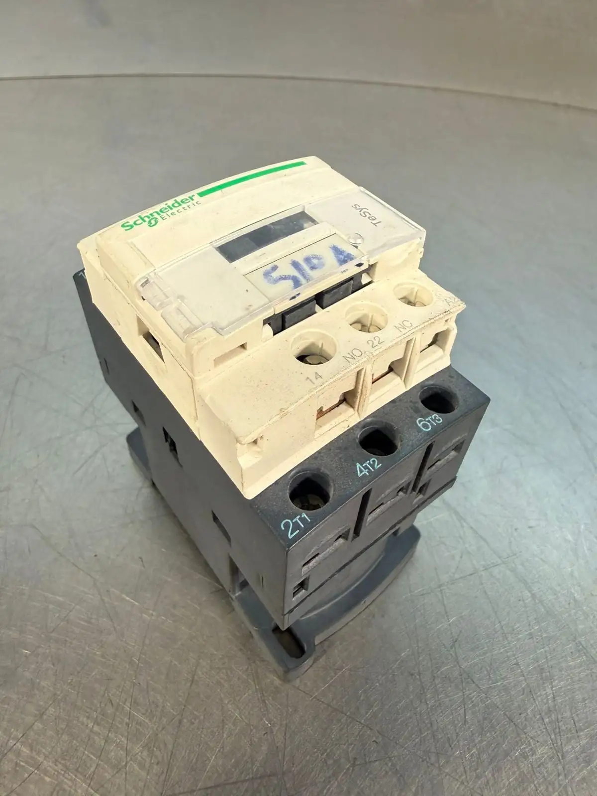 Schneider Electric LC1D12 Contactor LC1D12 / 12G7AB (4.1.3)