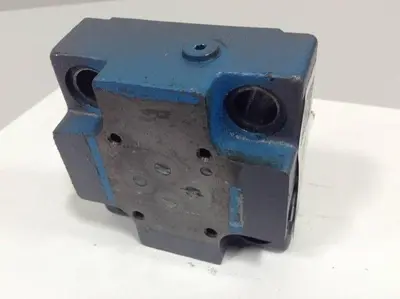 USED VICKERS CVCS25D1S210S19