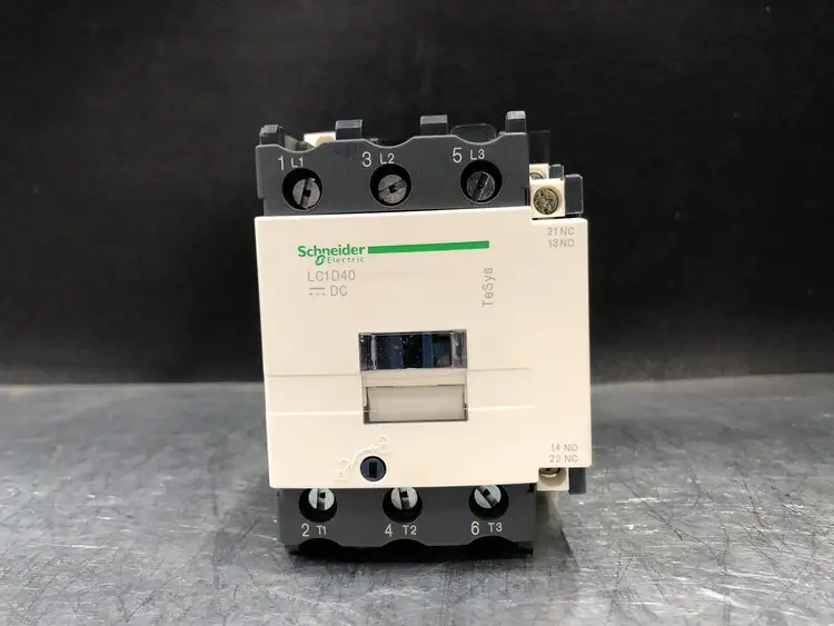New | in-Stock 2017 SCHNEIDER ELECTRIC LC1D40BD Switchgears British Columbia CA | Lenmark #244117