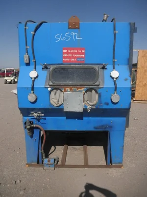 USED BLAST CABINET 41-2V400