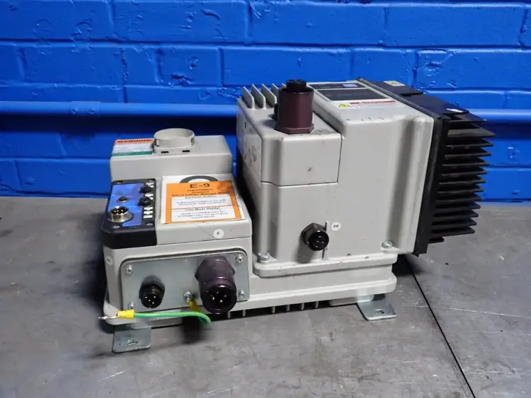 Used ALLENBRADLEY 284GFVD4P0D10RRGCBGDB1EMI AC Drive Control Module Ohio US | HGR 24 #885619