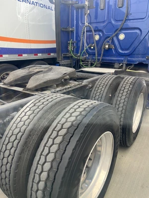 2017 Freightliner Cascadia Evolution "i" Class 125 Deisel Sleeper _UNKNOWN_ Road Tractor | Iron Listing (10)