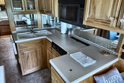 Used 2002 AIRSTREAM LAND YACHT XL396 Campers, Caravans, Motorhomes Kentucky US | Proxy Equipment #1385122