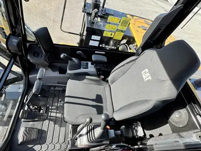 New | in-Stock 2025 CATERPILLAR 305.5E2 CR Crawler Excavators - Mini Florida US | Truck and Van Outlet #1509253