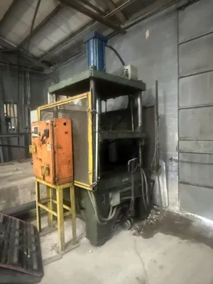 Used DANLY _UNKNOWN_ Hydraulic Presses Tennessee US | Pearl Equipment #1556208