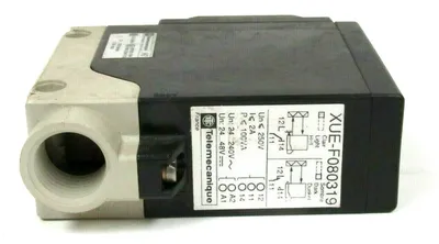 USED TELEMECANIQUE XUE-F080319 PHOTOELECTRIC XUEF080319