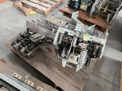 Used _UNKNOWN_ _UNKNOWN_ Circuit Breakers Indiana US | Myron Bowling Auctioneers Inc #1503991