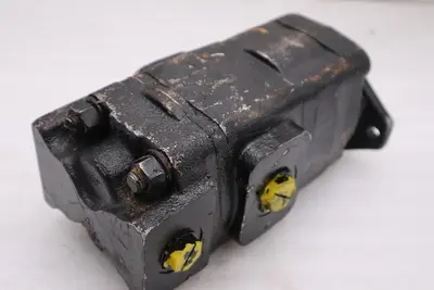 3269121137 Parker Commercial Intertech Gear Pump STOCK H1835