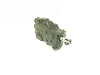 Clark 30931-44C Hydraulic Actuator Removed From NPR20 Reach Truck Forklift