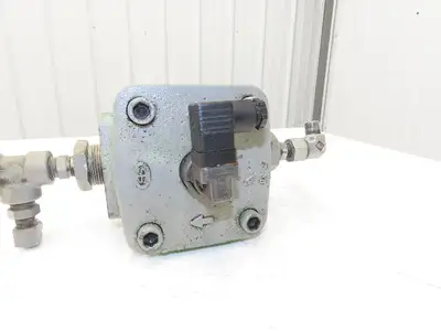 Taisei Kogyo 8C-EV UM-10 Inline Hydraulic Filter Housing 7MPa 1015psi