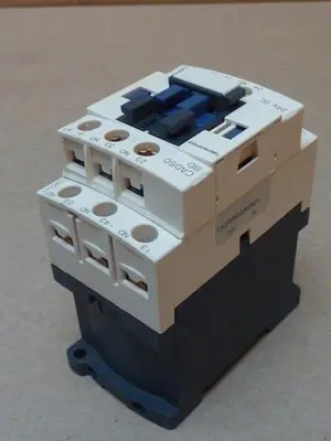 USED TELEMECANIQUE CAD50BD