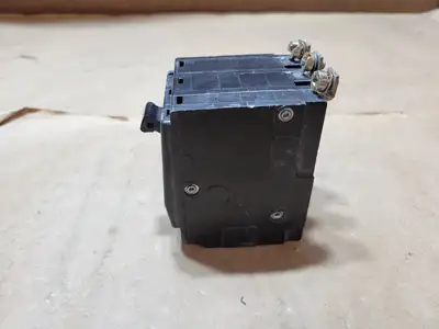 Used SQUARE D QOB320 Switchgears British Columbia CA | Lenmark #1438493