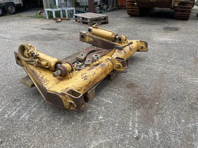 USED CATERPILLAR 953