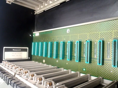 Used HONEYWELL I/O 12 Slot Expansion Rack PLC Chassis Michigan US | Maverick Industrial Sales #1398802