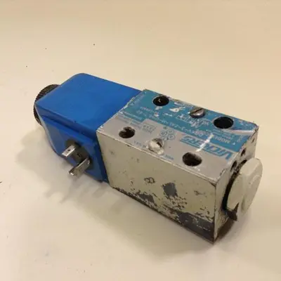 USED VICKERS DG4V-3-2AL-M-U-HL7-60