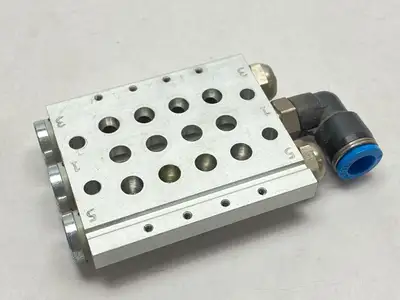 USED FESTO MANIFOLD RAIL PNEUMATIC VALVE BASE 566620