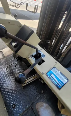 Nissan 8000 lb forklift