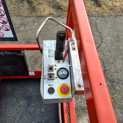 USED 2014 Skyjack SJ3219