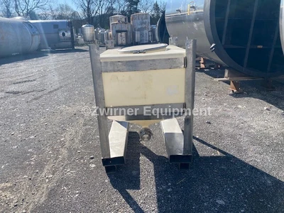 IBC 225 GALLON/30 CU FT PLASTIC CONE BOTTOM TOTES