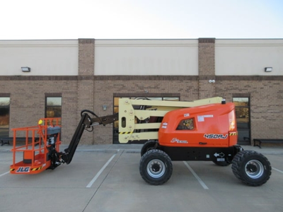 USED 2013 JLG 450AJ