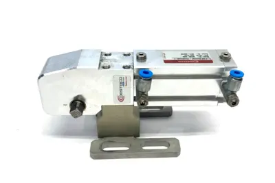 82L20-4435 | Destaco  Pneumatic Power Clamp 20mm Bore 5 - 60 Deg. Angle, NO ARM - Used