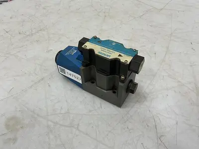 USED VICKERS DG4V-5-31B-M-P7L-H-6-30-JA591