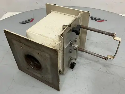 USED METAL FABRICATOR NO MODEL NUMBER / NO TAG