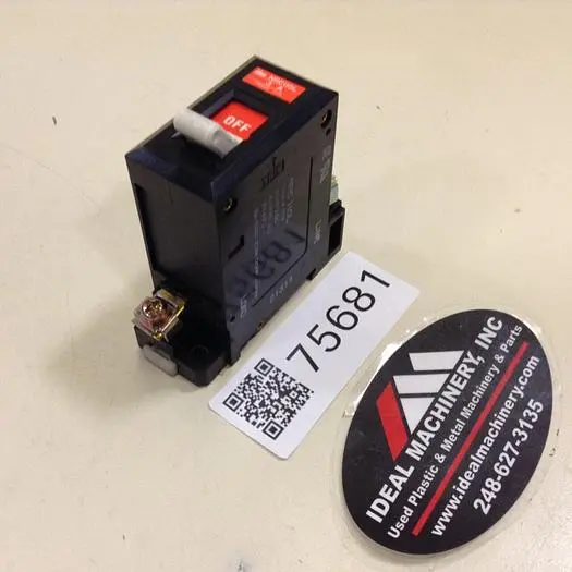 Used IDEC NRC110L/3A Circuit Breakers Michigan US | Ideal Machinery #570563