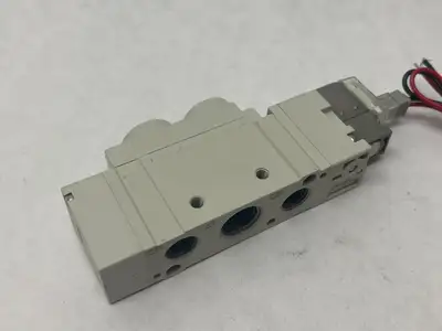 USED SMC SOLENOID VALVE, 5-PORT