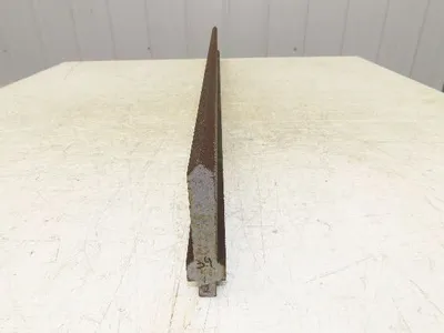 Press Brake Punch Die 39-1/2" Long 90° V 5/8" W 3-3/4" H 1/2" Tang