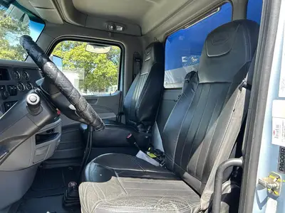 USED 2018 PETERBILT 579