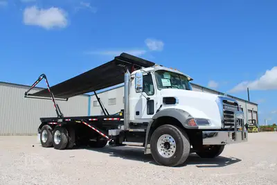 New | in-Stock 2026 MACK GRANITE 64BR Rolloff Trucks Texas US | Roll Off Truck World #1491904