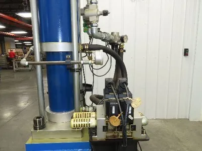 Hirotaka PCH-17-1015-V3-G Pneumatic Press 17 Ton 100mm Stroke 15mm High Thrust