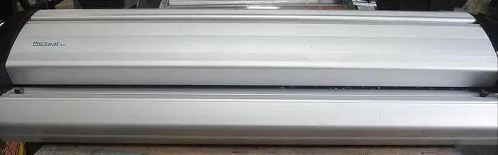 Used 1999 HUNT GRAPHICS EUROPE PROSEAL 44 Laminators | BROOKS PRINTING EQUIPMENT #391681