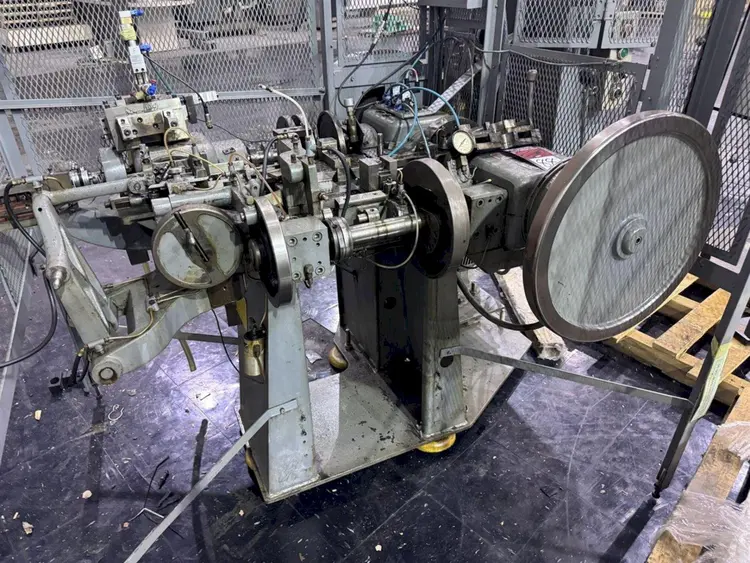 Used ASAHI US BAIRD #1 Wire Forming (and Four Slides) Ohio US | Yoder Brothers machinery #349001
