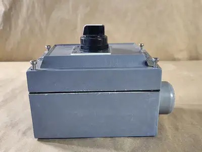 New | in-Stock ALLEN-BRADLEY 800H-R3HA4RL Switchgears British Columbia CA | Lenmark #239218