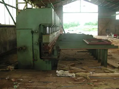 USED BAKKER 1500 TON X 12 METER