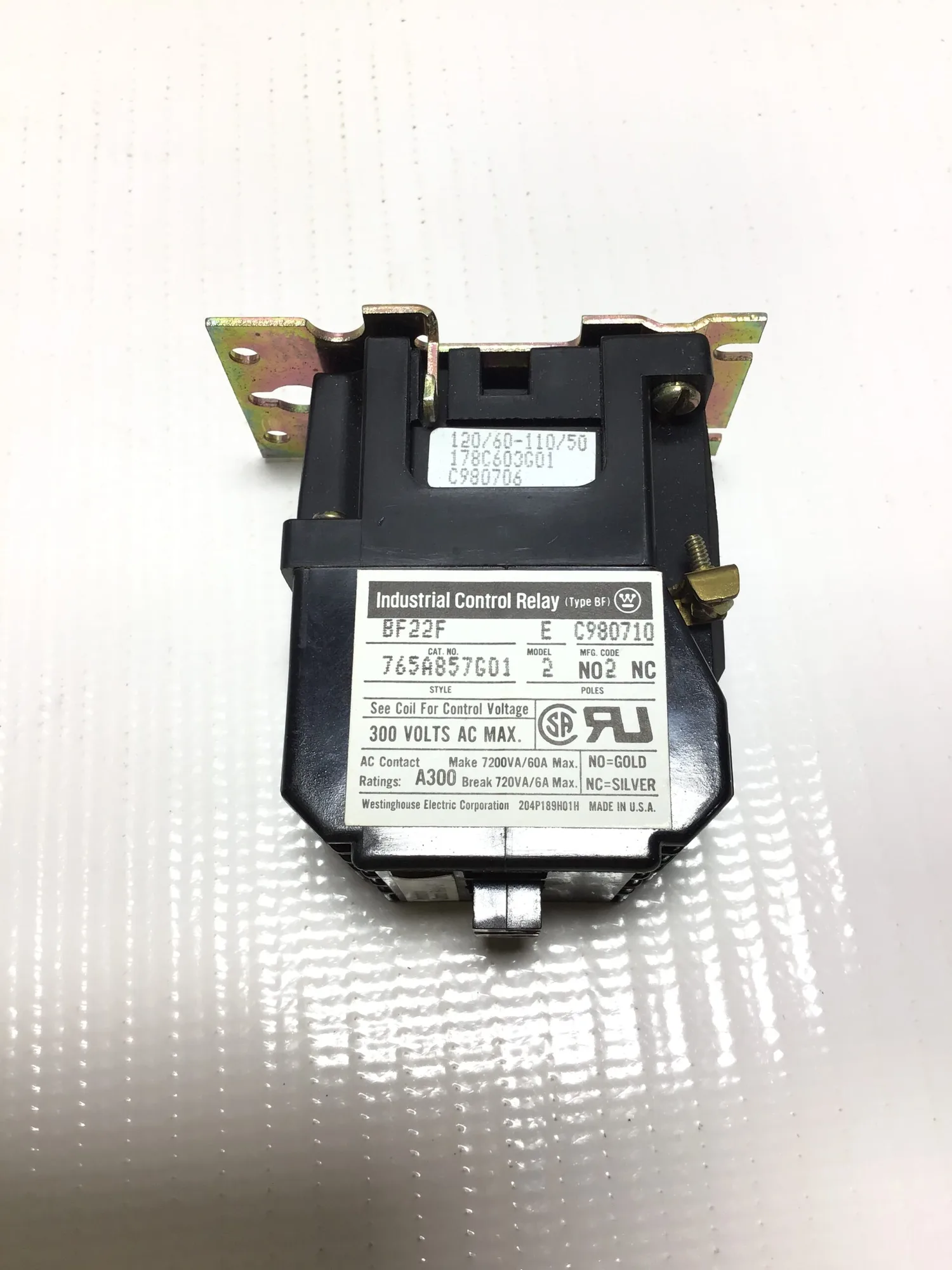 Westinghouse 765A857G01 Industrial Control Relay 300VAC 10Amp 50/60Hz