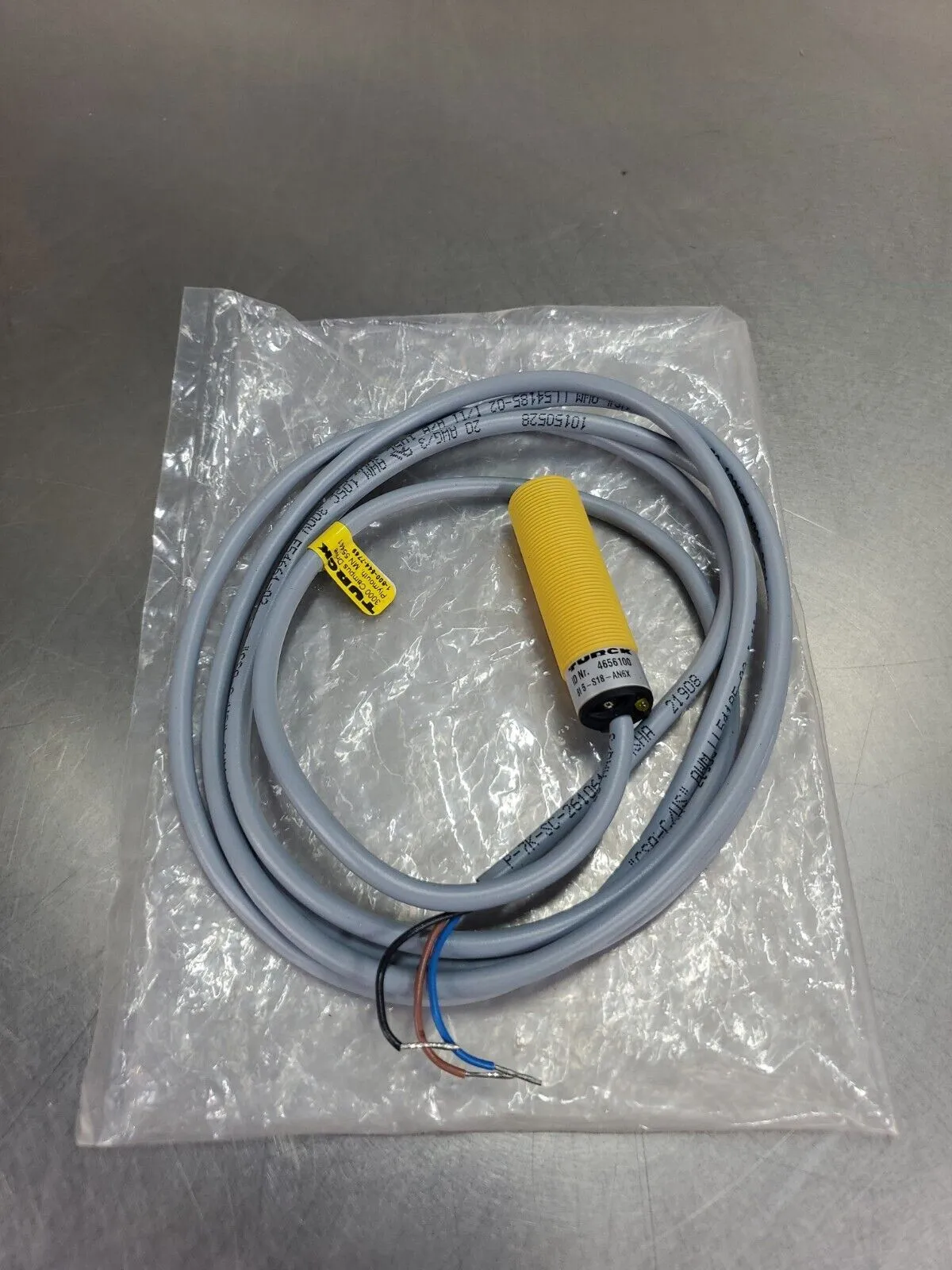 Banner BI 5-S18-AN6X Ultrasonic Sensor. 5E-36/5