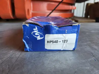 Pillow Block Housing w/ UC207-20 Bearing