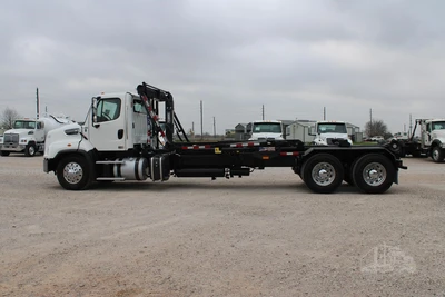 Used 2017 FREIGHTLINER 114SD Hooklifts & Roll-Offs Texas US | Roll Off Truck World #1491810