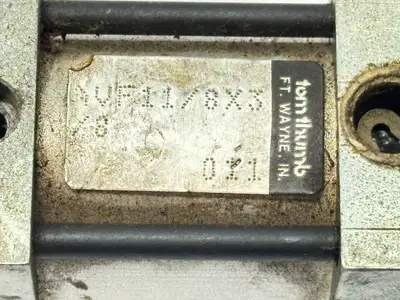 AVF11/8X3/8 | Tom Thumb  Pneumatic Cylinder 1-1/8" Bore 3/8" Stroke - Used