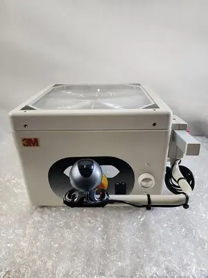 3M 1608 OVERHEAD PROJECTOR