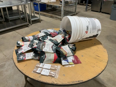 Used MIXED LOT OF BREWERS SPICES, HERBS, AND FRUIT FLAVORING PACKETS Brewing Equipment Michigan US | Miedema Asset Management Group #1768153