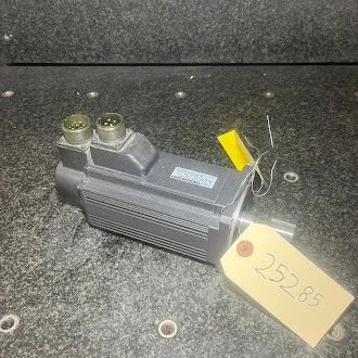 Used HITACHI ADMC-10LFK42-YM01 Servo Motors | MachineStation #946752