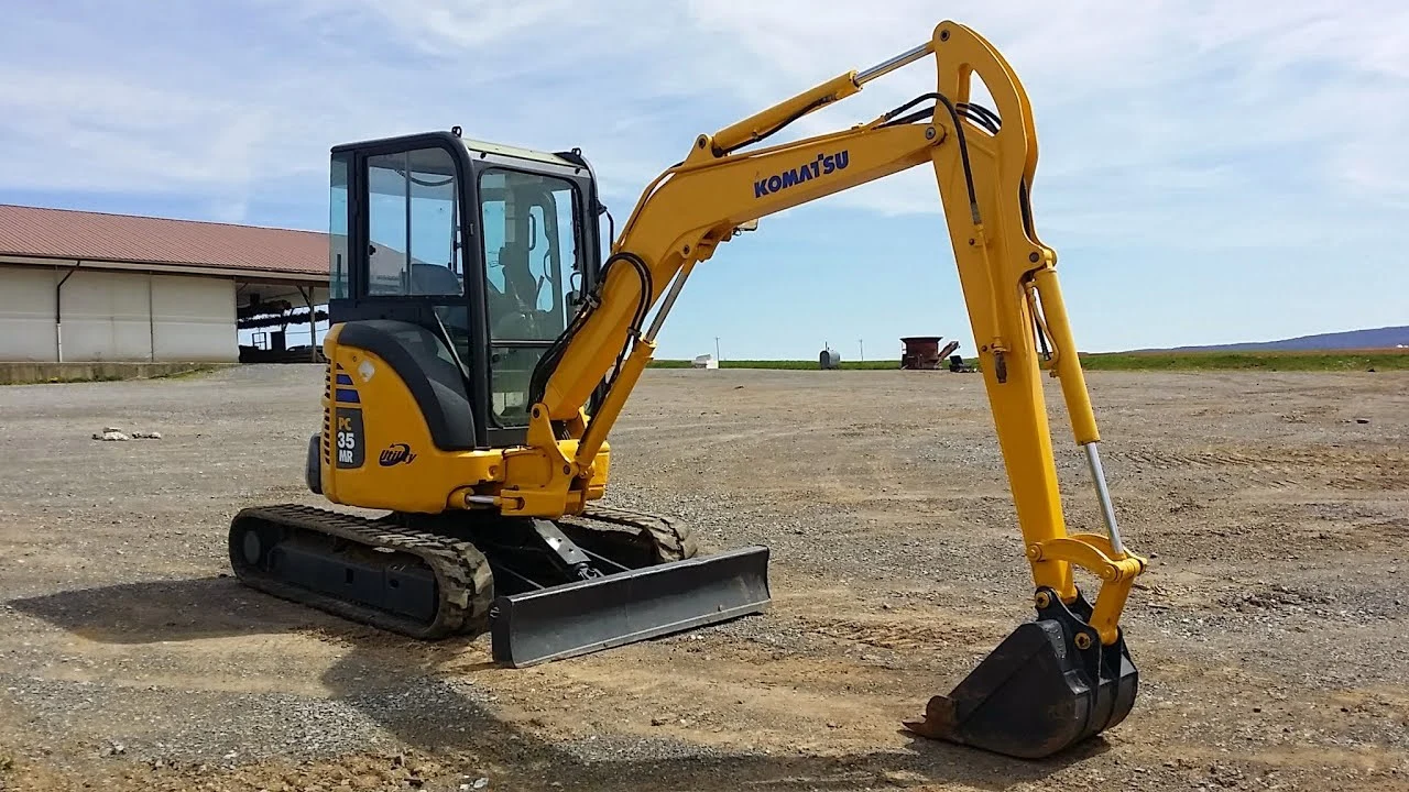 USED 2007 Komatsu PC35MR-2