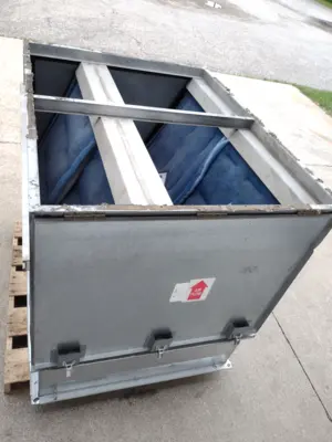 Used FILTRATION GROUP 1.5X2 VBANK SIDE ACCESS HOUSING Air Filtration Units Michigan US | Maverick Industrial Sales #1122750