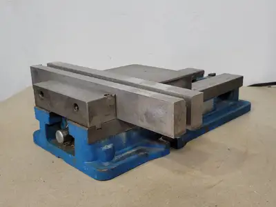 6" Milling Vise w/ FFB 11-12-14 Trowelling Bar