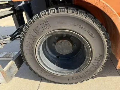Used 2016 DOOSAN D80S-7 Internal Combustion Forklifts: Pneumatic Tire Illinois US | Somerset Equipment Sales #1546128